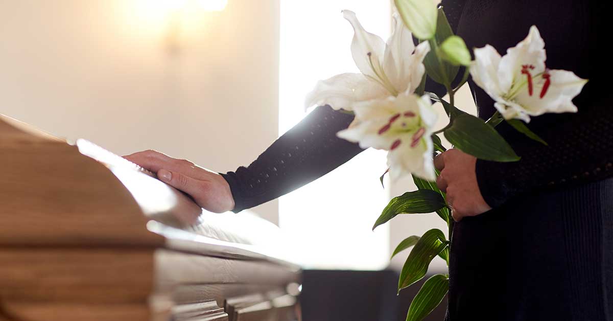 How to Work in the U.S. As a Foreign-Educated Funeral Service Worker